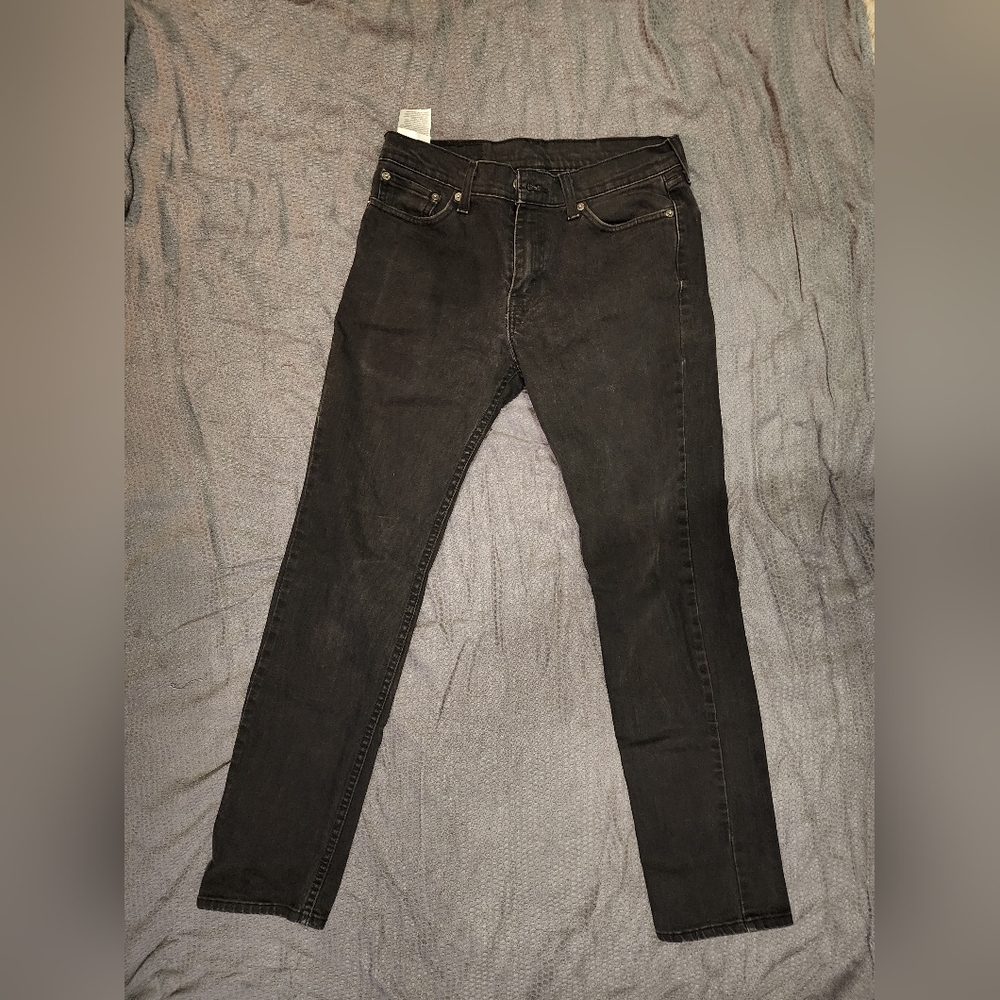 Levis